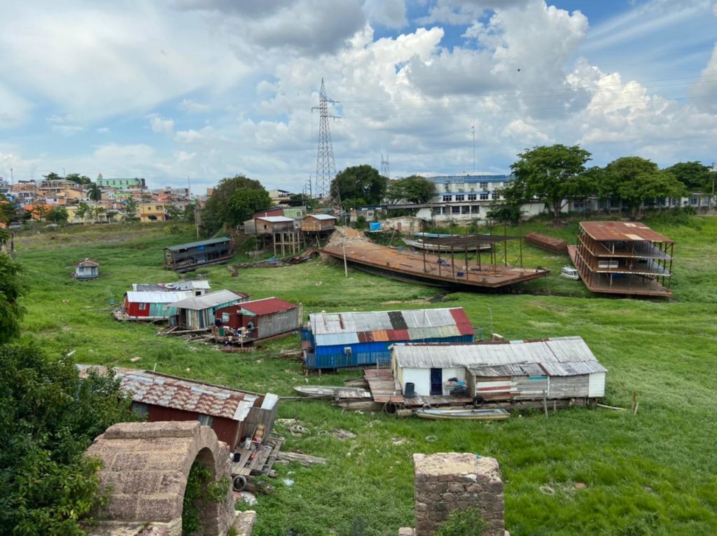 Favelização de Manaus e desafios para garantir saneamento básico