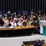 Candidaturas femininas ainda são preteridas pela sociedade